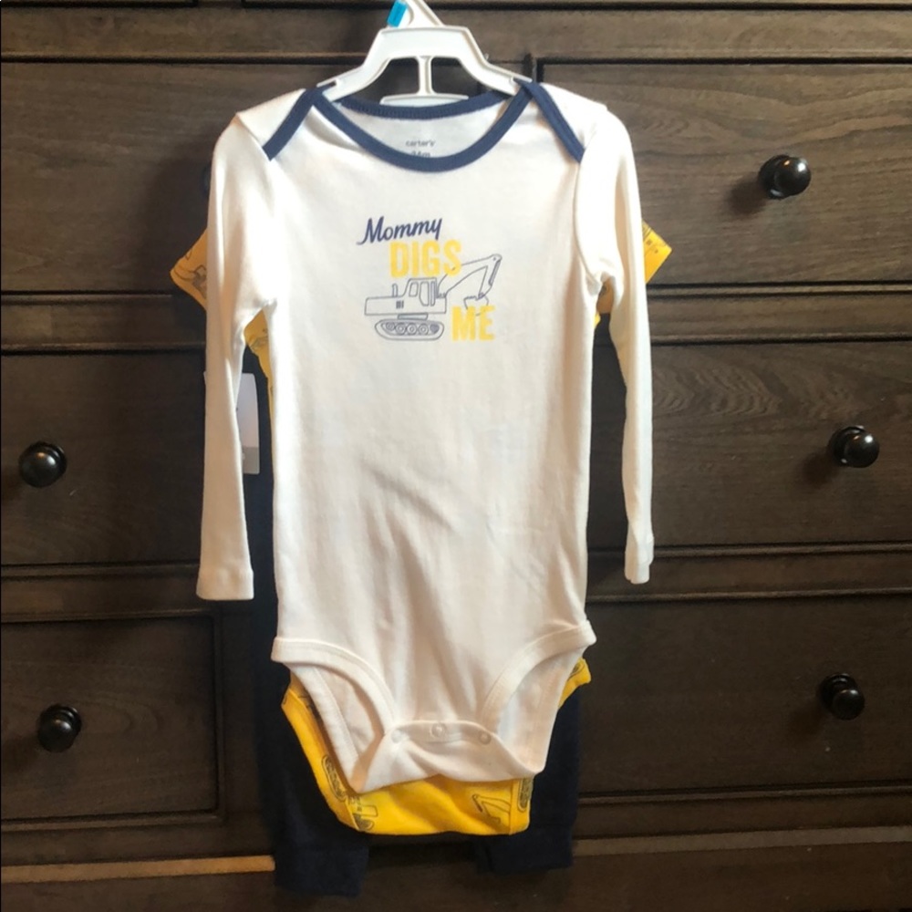 Carters 3 Piece Outfit